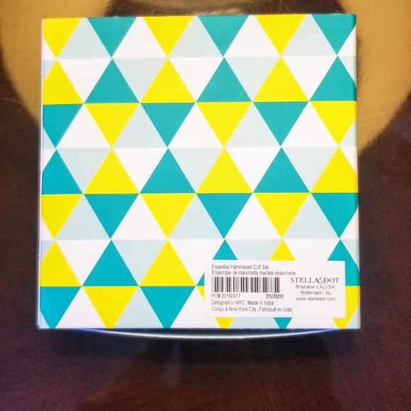 Stella & Dot Essential Hammered Cuff Set - Picture 3 of 5